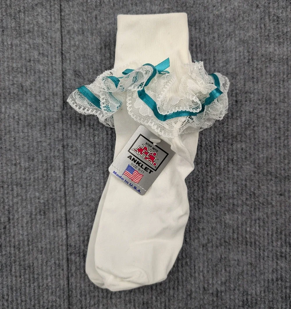 Vintage Lace Ruffle Ankle Socks Womens 9-11 Nylon Coquette White Church Frilly